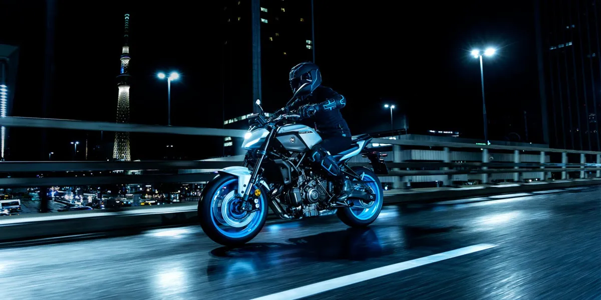 موتورسیکلت برقی بهتر است یا بنزینی