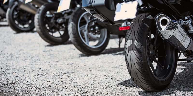 تعویض لاستیک موتور سیکلت در محل