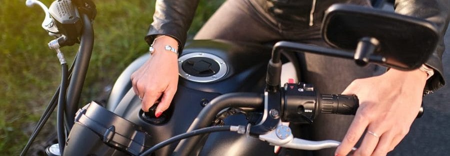 علت بوی سوختگی از موتور سیکلت